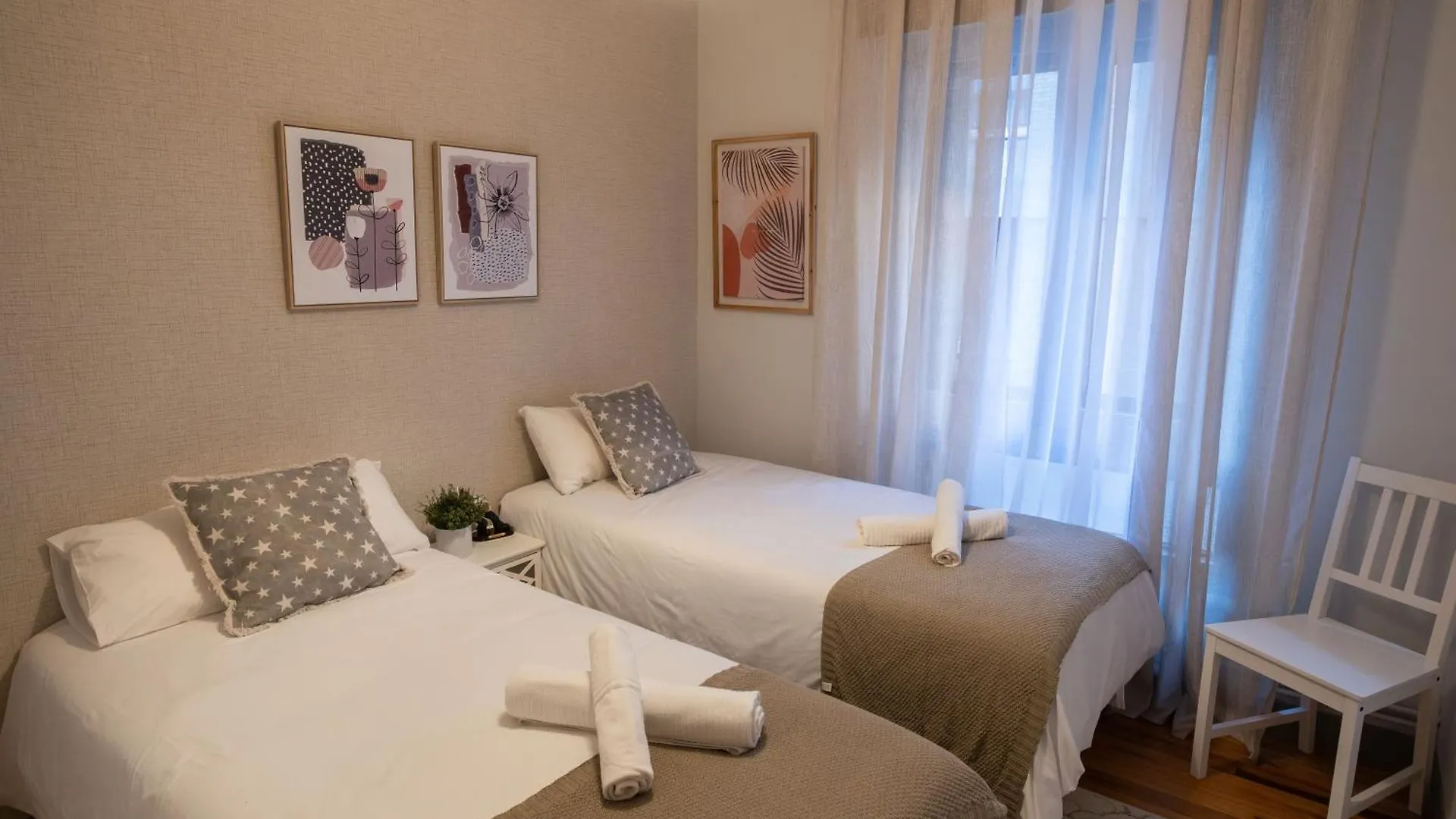 Apartamento De 3 Habitaciones Cerca De La Costa 0*, Las Arenas (Getxo)