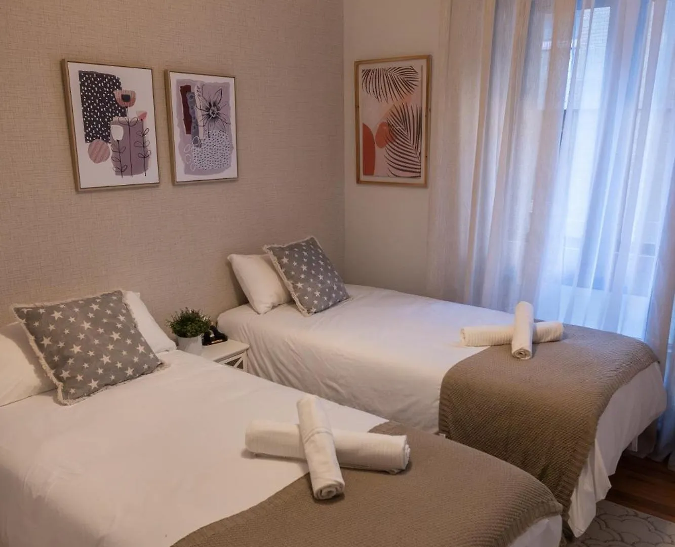 Apartamento De 3 Habitaciones Cerca De La Costa